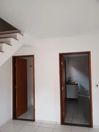 Imagem Alugo Sobrado em Santo André, Vila Curuça