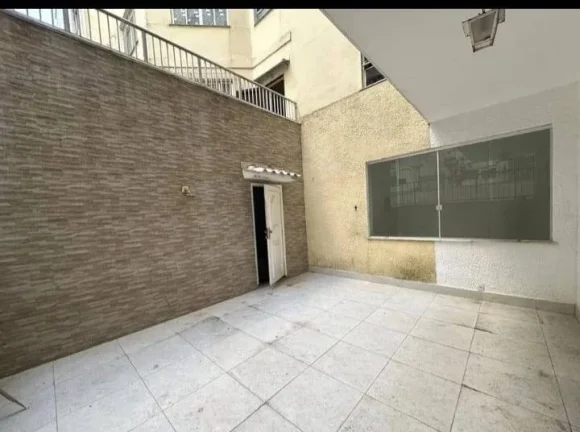 Imagem Apartamento tipo casa na avenida Atlantica pé na areia