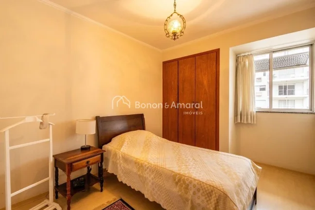 Imagem Apartamento à venda no coração do Cambuí, Campinas, em localização nobre e tranquila. Com plan...