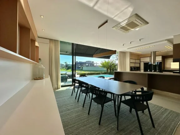 Imagem Casa em Condominio 5 Dormitórios - Bairro xangri-la