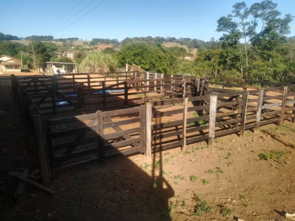 Imagem Sítio para Venda em Tuiuti, Rural, 3 dormitórios, 1 suíte, 4 banheiros, 10 vagas