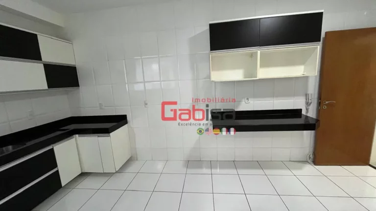 Imagem Apartamento com 3 dormitórios para alugar, 120 m² por R$ 6.016,67/mês - Algodoal - Cabo Frio/RJ