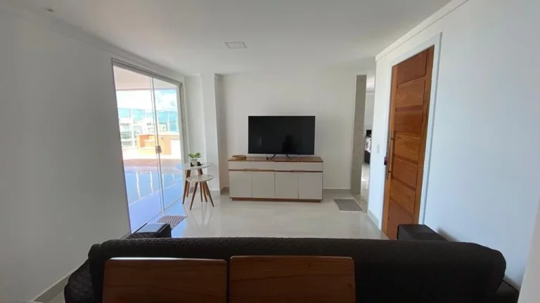 Imagem Cobertura Linear, 04 Quartos, 02 Suites, Area de Lazer, Jacuzzi, 03 Vagas de Garagem, Vista p/ o Mar, Praia do Morro, Guarapari - ES