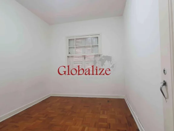 Imagem Apartamento à venda com 2 dormitórios no Embaré em Santos por R$ 410 mil