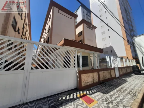 Imagem Apartamento à venda na Guilhermina, Praia Grande-SP: 1 quarto, 1 sala, 1 banheiro e vaga de garagem. Confira!
