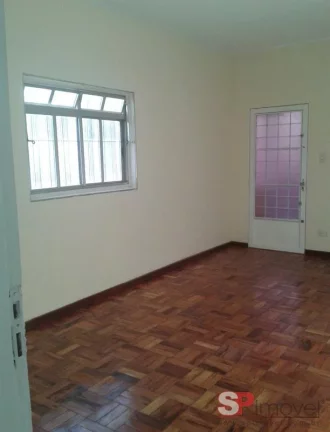 Imagem Sobrado Vila Regente Feijo - 3 dormitorios - 2 Salas - Banheiro e Lavabo - Quintal - 1 Vaga.