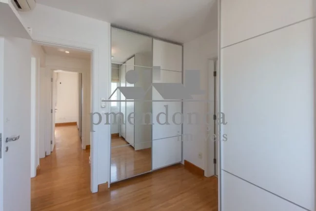 Imagem Apartamento com 146m², face norte, em andar alto com vista incrível para o Parque da Água Branca .