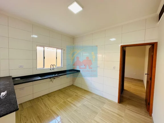 Imagem Casa a 500 Metros da Praia de Mongaguá - Com Piscina e Churrasqueira! 349mil