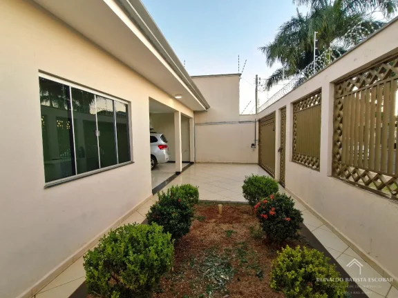 Imagem Casa térrea cômodos amplos com ótima localização na Vila Nasser