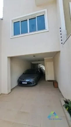 Imagem Casa Sobrado a venda com 03 quartos e 03 vagas de garagem- Cupece
