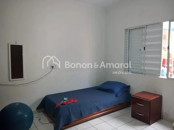 Imagem Casa com 04 Quartos e Edícula à Venda no Taquaral