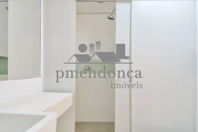Imagem Apartamento reformado a venda em Pinheiros com 2 quartos( 1 suí­te )e 1 vaga, 123m²