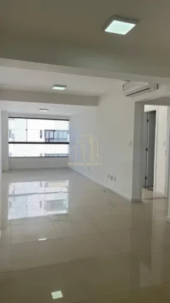 Imagem Apartamento à venda na Pituba, Alameda Catania: 2 suites, 2 salas, 3 banheiros, 2 vagas de garagem, 84,00 m² de área.