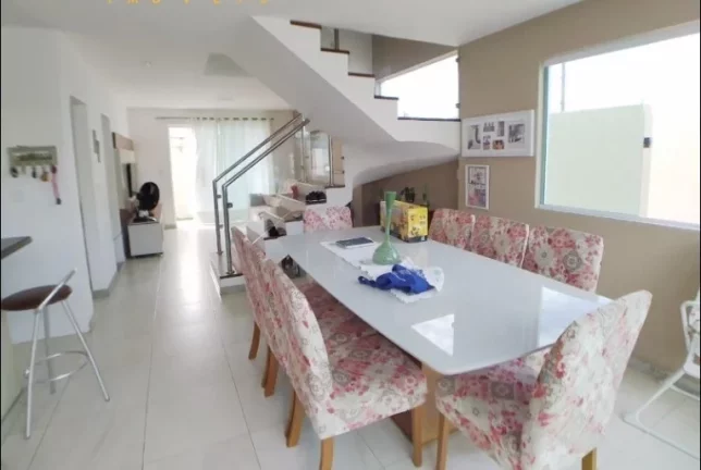 Imagem Casa Duplex, 04 Quartos, Area de Lazer, 01 Suite Master, Praia do Morro, Guarapari - ES
