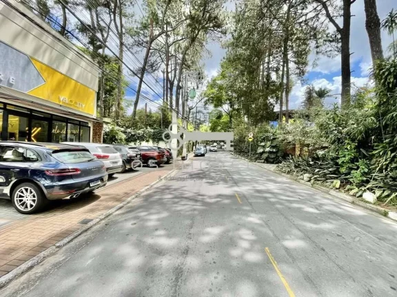 Imagem Casa à venda na Granja Viana: oportunidade única no Miolo: 7.088m²