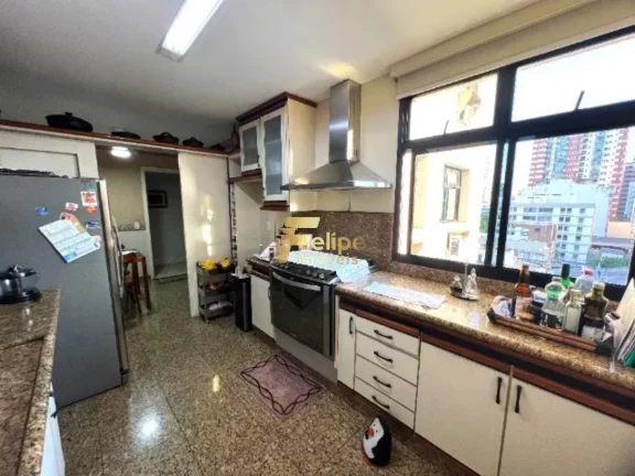 Imagem Vende Apartamento com EXCLUSIVIDADE na Praia do Canto com excelente localização e vista panorâmica para o mar!