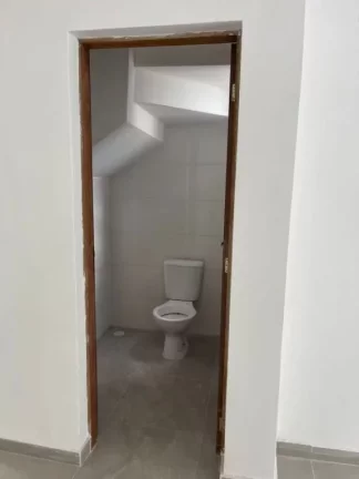 Imagem Sobrado com 2 dormitórios à venda, 92 m² por R$ 450.000,00 - Vila Maria de Maggi - Suzano/SP