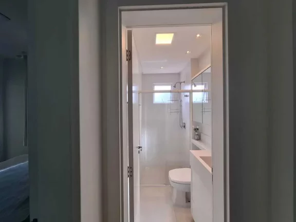 Imagem Apartamento com 2 dormitórios sendo 1 suíte e 1 vaga de garagem em Balneário Camboriú/SC