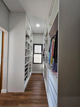 Imagem CASA 04 DORMITÓRIOS SENDO 1 SUÍTE MASTER COM MÓVEIS PLANEJADOS