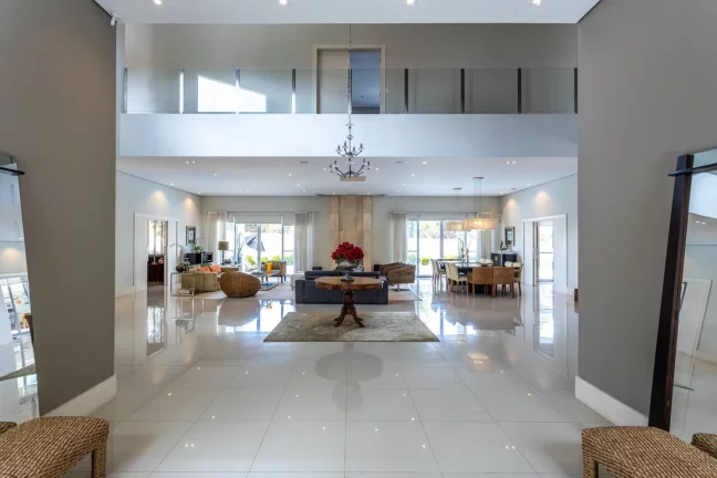 Imagem Casa Alto Padrão Linda no Resid. 12, 1100m², 4 amplas suítes