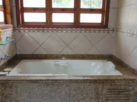 Imagem Maravilhosa casa em condomínio fechado. Nova Friburgo RJ.
