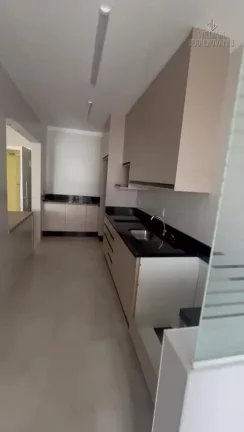 Imagem Alto Padrão no Canto do Forte, 2 Suítes, Planejados e Ar Condicionado