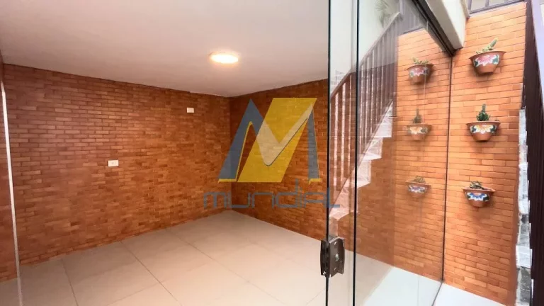 Imagem Um sobrado moderno, funcional e pronto para receber sua família.