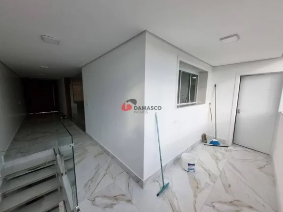 Imagem Sobrado à venda 3 Quartos, 3 Suites, 4 Vagas, Campestre, Santo André - SP