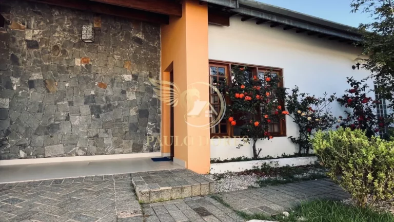 Imagem CASA DE 298 m² À VENDA NO CENTRO DE UBATUBA-SP