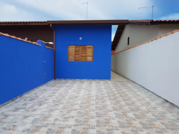 Imagem Casa para Venda em Peruíbe, Vila Erminda, 2 dormitórios, 2 banheiros, 2 vagas