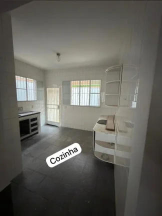 Imagem Casa para Venda em Rio de Janeiro, Campo Grande, 2 dormitórios, 1 banheiro, 3 vagas