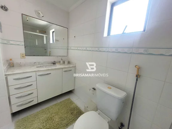 Imagem PITANGUEIRAS- LOCALIZAÇÃO ESPETACULAR , 2 VAGAS DE GARAGEM NO PRÉDIO , LAZER NO PRÉDIO.