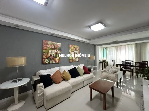 Imagem Apartamento á venda com 3 dormitórios e 3 vagas de garagem localizado no Centro de Balneário Camboriú.