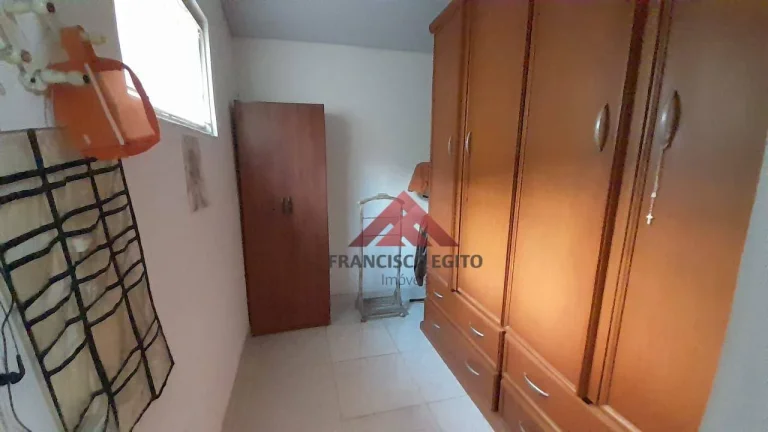 Imagem Apartamento varanda, sala quarto com closed,em otima localização em santa rosa,proximo a todo comércio do largo marrão,vaga de garagem na escritura.