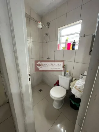 Imagem Casa à Venda no Jardim Edda, SP: 3 Dorms, 1 Banheiro - R$230 Mil, são 3 casinhas no quintal, Ideal para investimento.