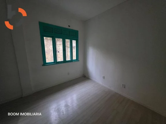 Imagem Sala Comercial na Galeria Central com Banheiro Privativo - No Coração de Nova Iguaçu