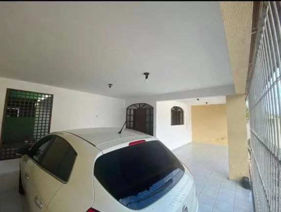 Imagem Ampla e aconchegante! Casa de 340 m² na melhor localização dos Bancários