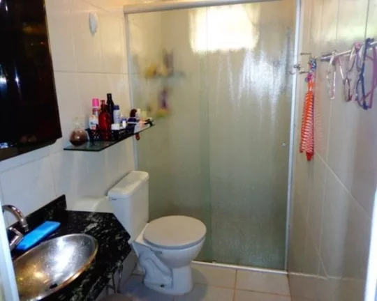 Imagem LINDA CASA EM ÓTIMA LOCALIZAÇÃO, COM SALA, COZINHA, ÁREA DE SERVIÇO, BANHEIRO, 03 QUARTOS, ÁRE...