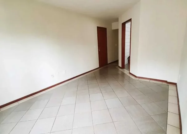 Imagem Apartamento com 2 dormitórios, 1 vaga de garagem no Centro Balneário Camboriú