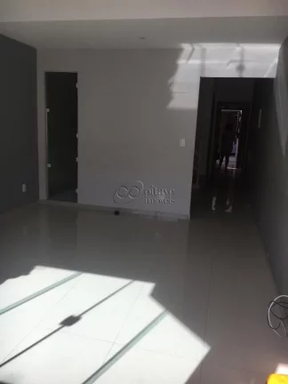 Imagem Linda casa venda Jardim Vitória com 3 quartos sendo uma suíte e quarto anexo fora da casa. Área de lazer churrasqueira. 400 mil. Aceita financiamento.