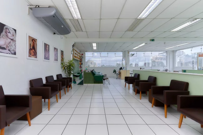 Imagem Prédio comercial mobiliado para investidor com 394,96m2 em Santa Felicidade em Curitiba
