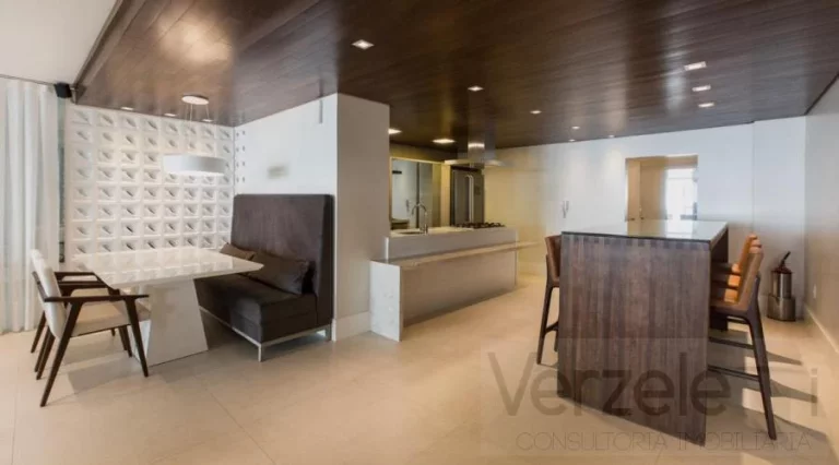 Imagem Frente ao Mar para Venda em Balneário Camboriú / SC no bairro Centro