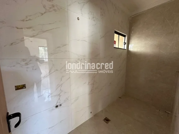Imagem Linda casa no Jd. Antares, próxima à Av. São João, com 3 dormitórios, sendo 1 suíte, e conceito aberto entre sala e cozinha. Conforto e praticidade garantidos.