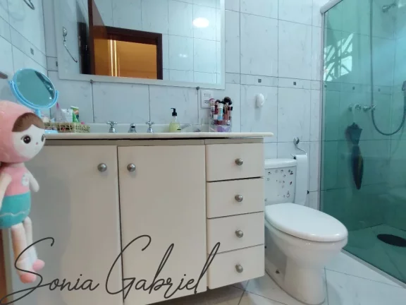 Imagem Impecável Casa em Condomínio à Venda em Vinhedo-SP - 3 Quartos, 1 Suíte, 2 Salas, 3 Banheiros, 4 Vagas, 212,10 m². Imagem Impecável Casa em Condomínio à Venda em Vinhedo-SP - 3 Quartos, 1 Suíte, 2 Salas, 3 Banheiros, 4 Vagas, 212,10 m².