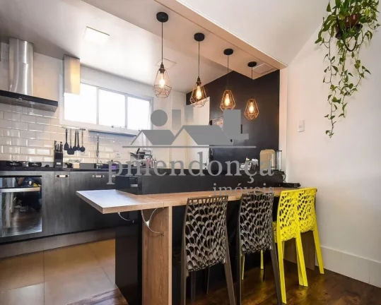 Imagem Lindo apartamento reformado em Perdizes, 100m2 de área útil, 3 quartos e 2 vagas.