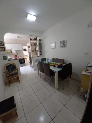 Imagem Casa no Jardim Hollyood - SBC , com 02 dormitórios , suite, quarto de empregada com wc, 2 vagas.