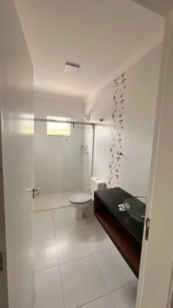 Imagem Sobrado semi-mobiliado com 2 dormitórios e 1 vaga de garagem em Tijucas