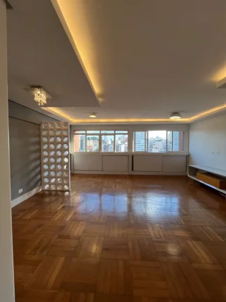 Imagem Apartamento 84M², 2Q, 1 Suíte, 2 Banheiros, 1 Vaga, Portaria 24h, Zelador.