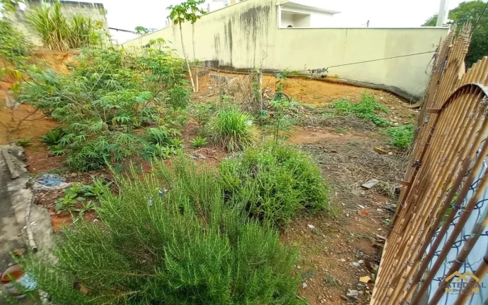 Imagem Terreno à Venda com 300m² - Jardim do Lago - Jundiaí/SP