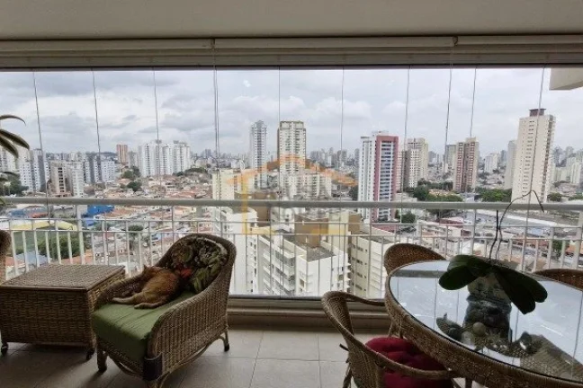 Imagem Apartamento com 142m², 3 dormitórios, sendo 3 suites, 5 banheiros, sala para dois ambientes, varan...